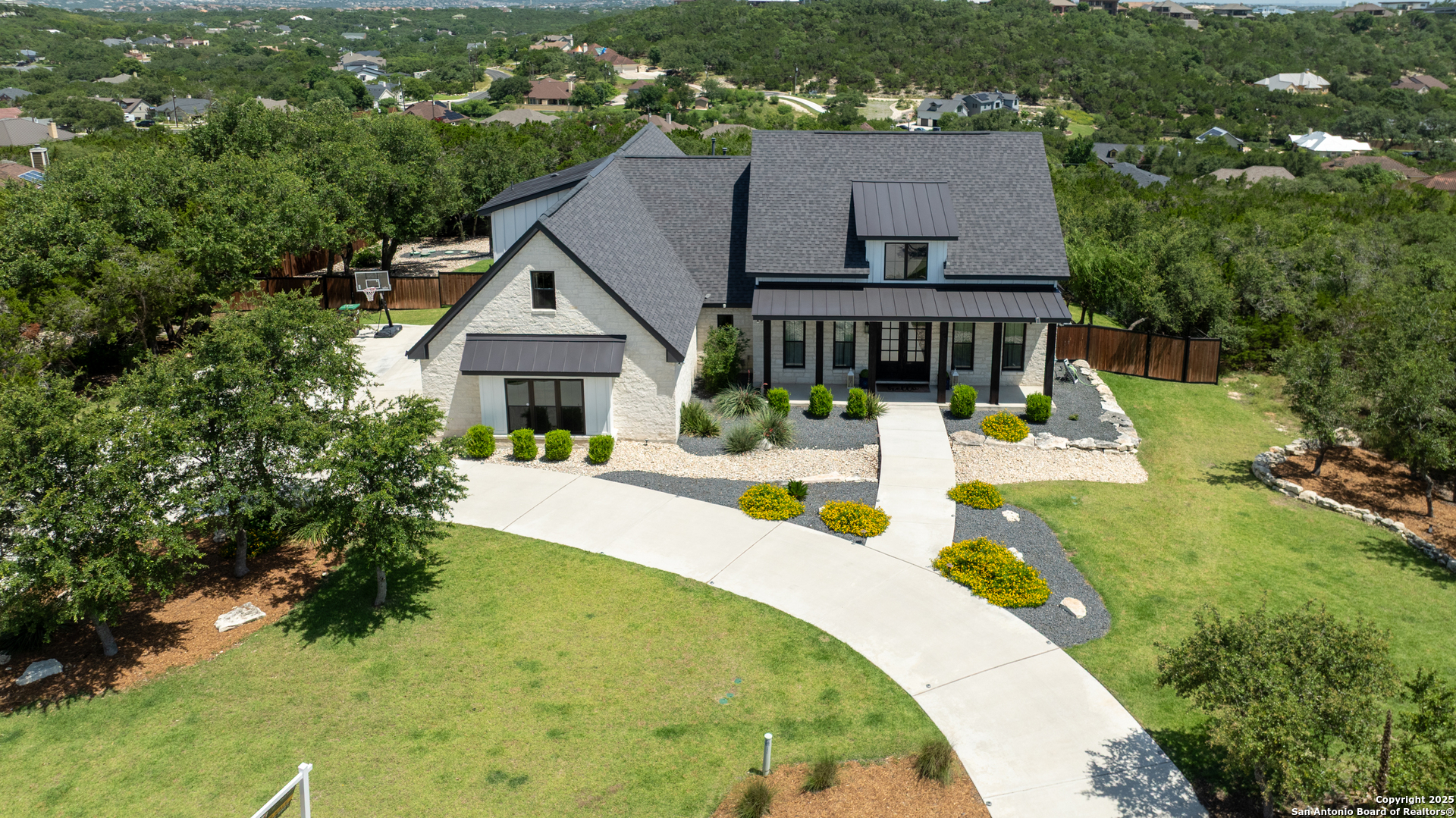 1210 Silent Hollow