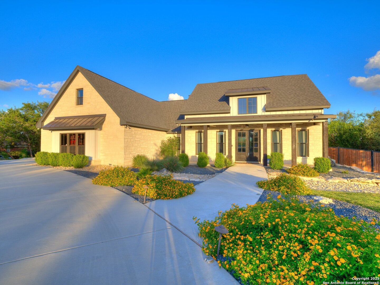 1210 Silent Hollow