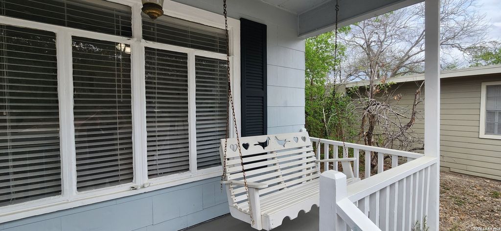 Photo of 417 vandiver, Terrell Hills, TX 78209 (MLS # 1955422)