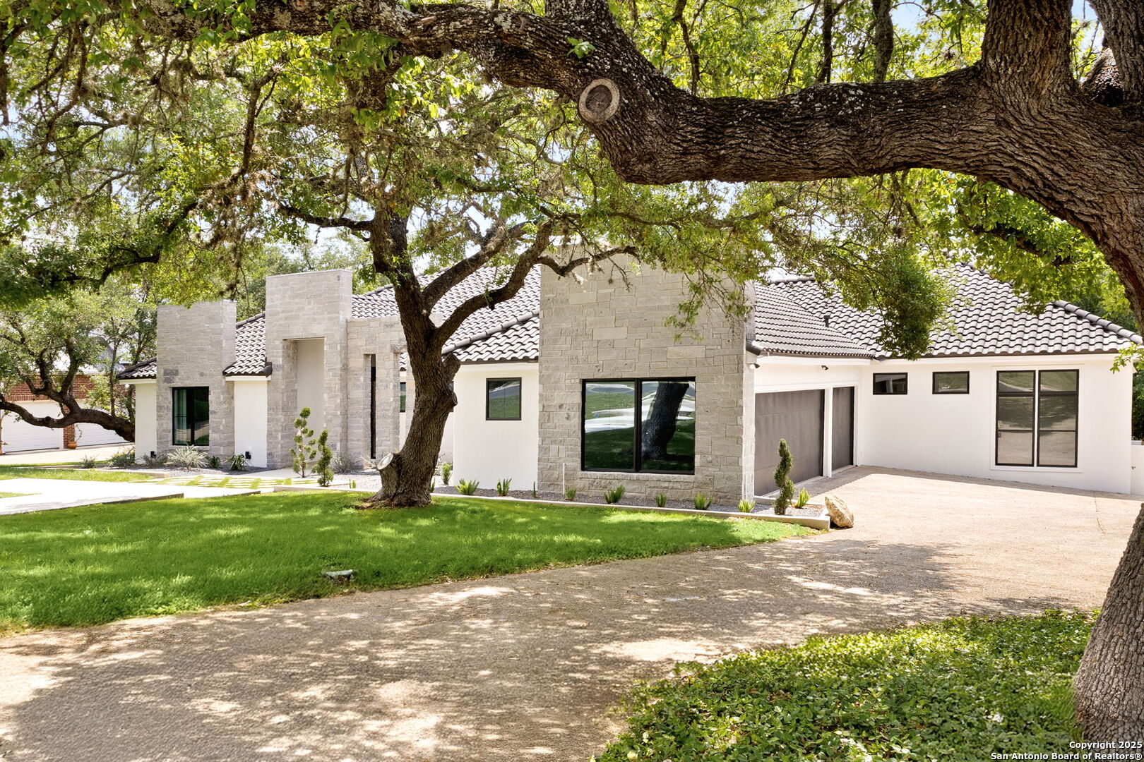 6 Turin Ct