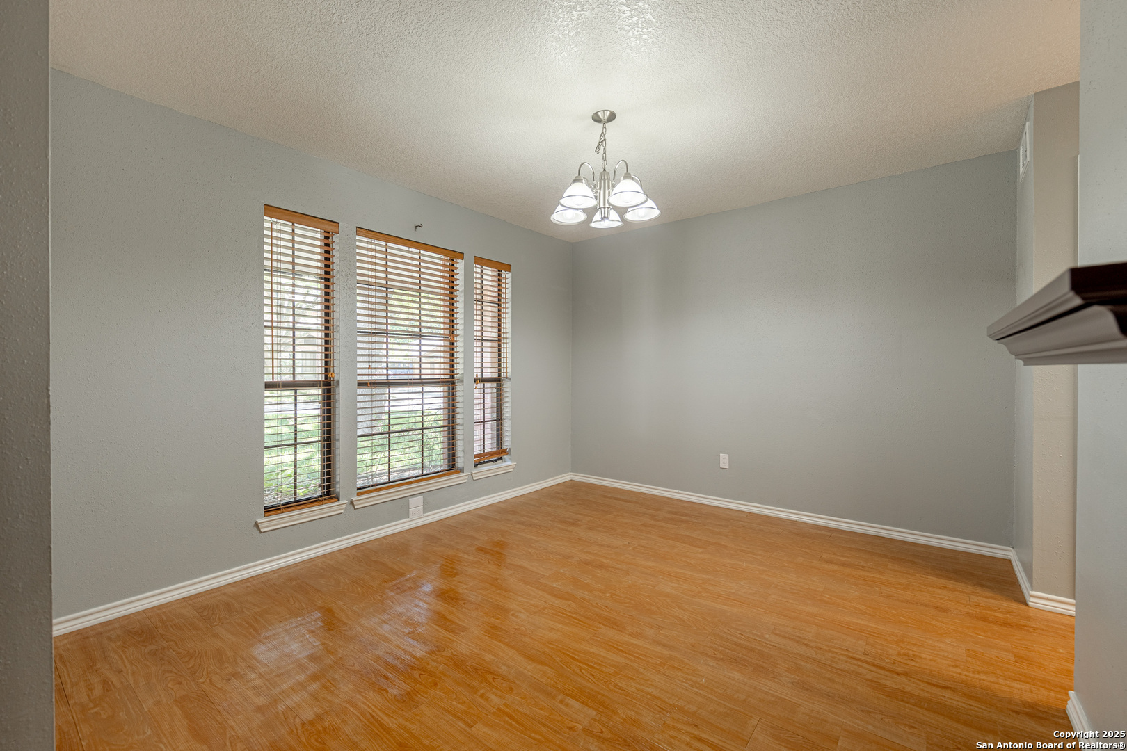 2717 Poplar Grove