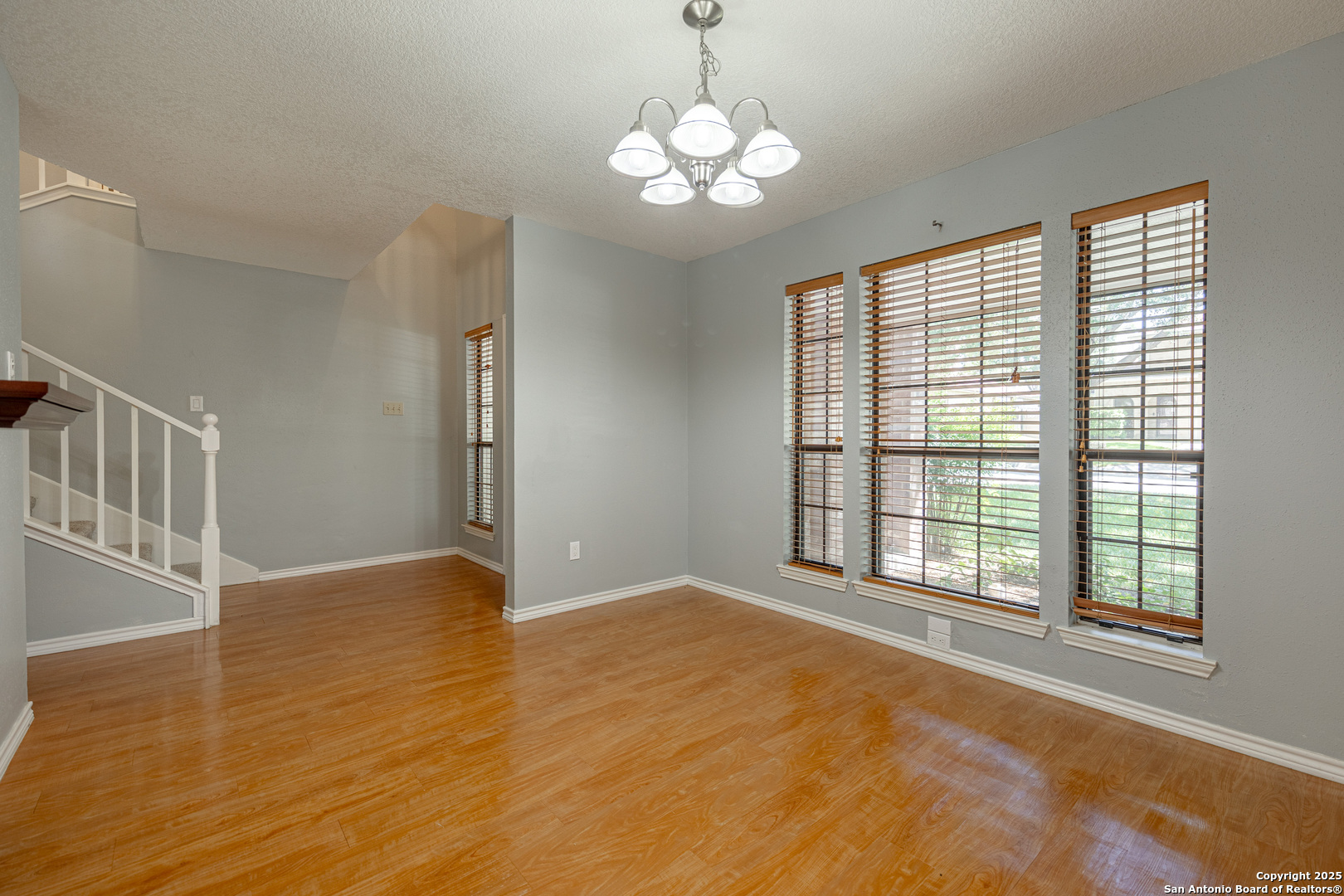 2717 Poplar Grove