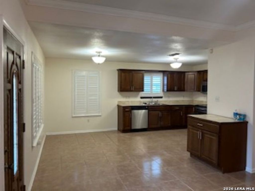 Photo of 4930 BLUFF ST, San Antonio, TX 78228 (MLS # 1959011)