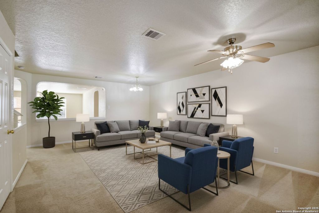 Photo of 184 SPRINGTREE PKWY, Cibolo, TX 78108 (MLS # 1884978)