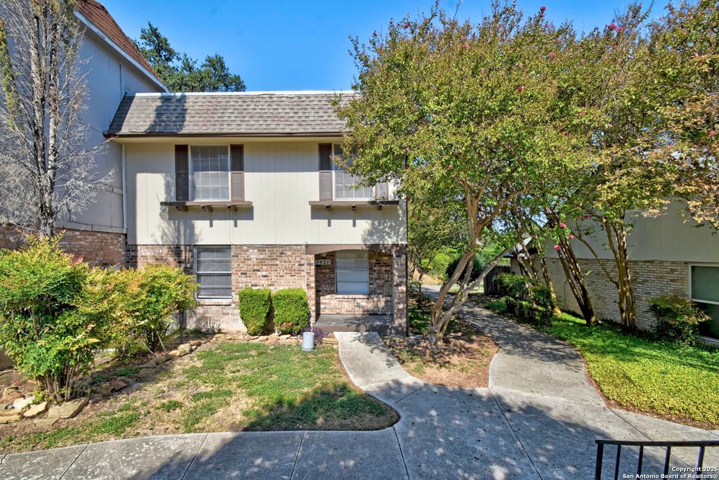 Photo of 5423 Callaghan, San Antonio, TX 78228 (MLS # 1912374)