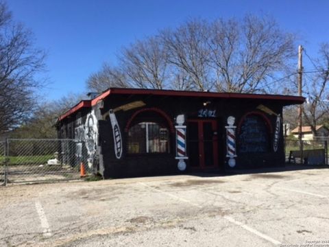 1401 SW 19th San Antonio TX 78207