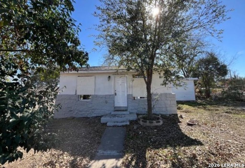 Photo of 2010 Burnet, San Antonio, TX 78202 (MLS # 1935993)