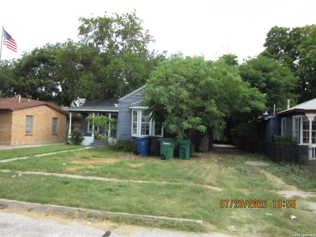 Photo of 1915 HICKS AVE, San Antonio, TX 78210 (MLS # 2004651)