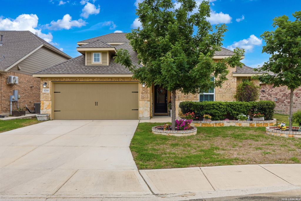 Photo of 1214 NASHUA SQ, San Antonio, TX 78245 (MLS # 1960461)