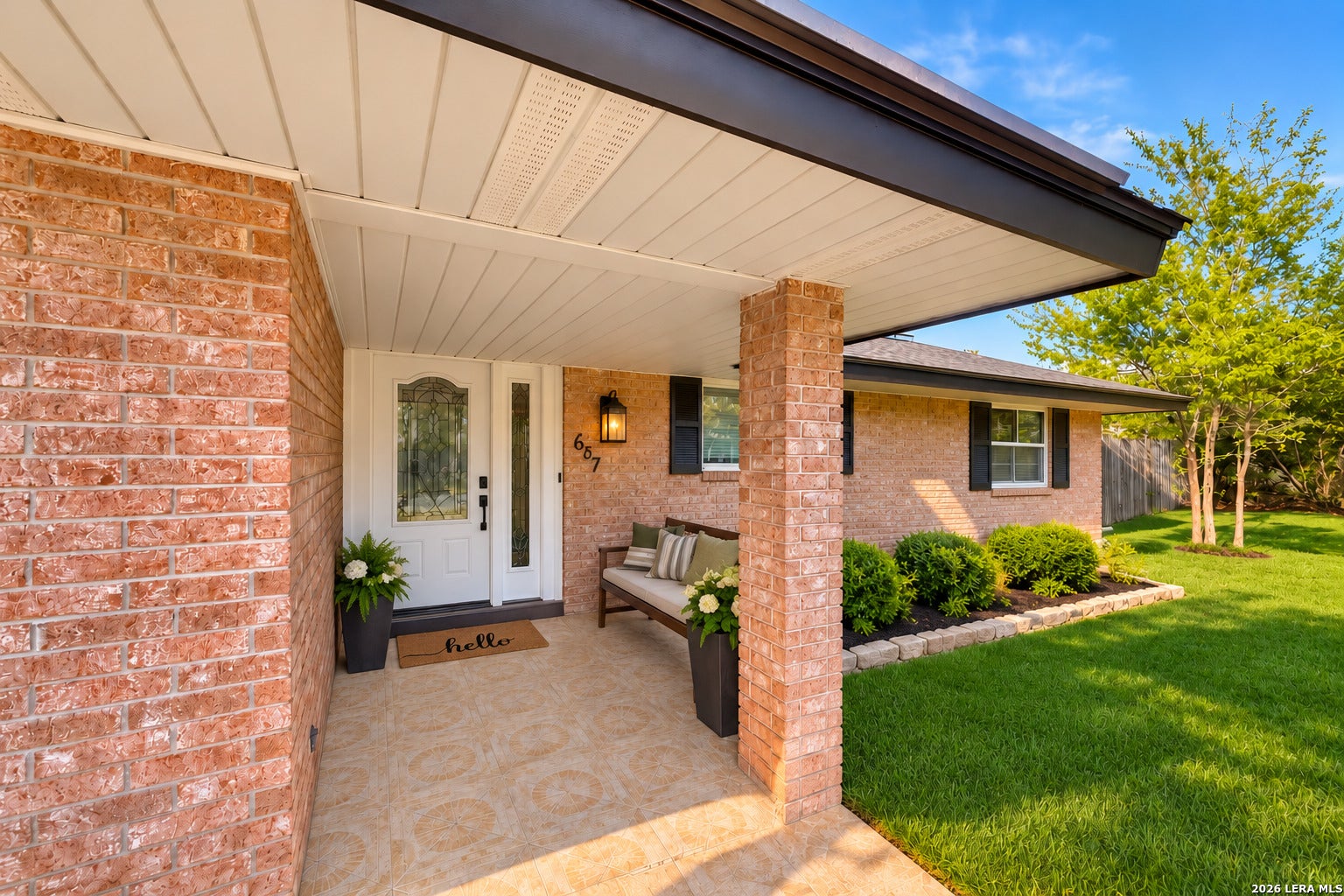 657 Weatherly