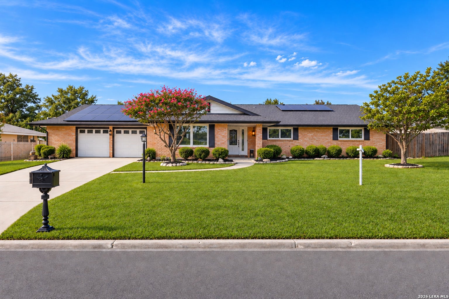 657 Weatherly