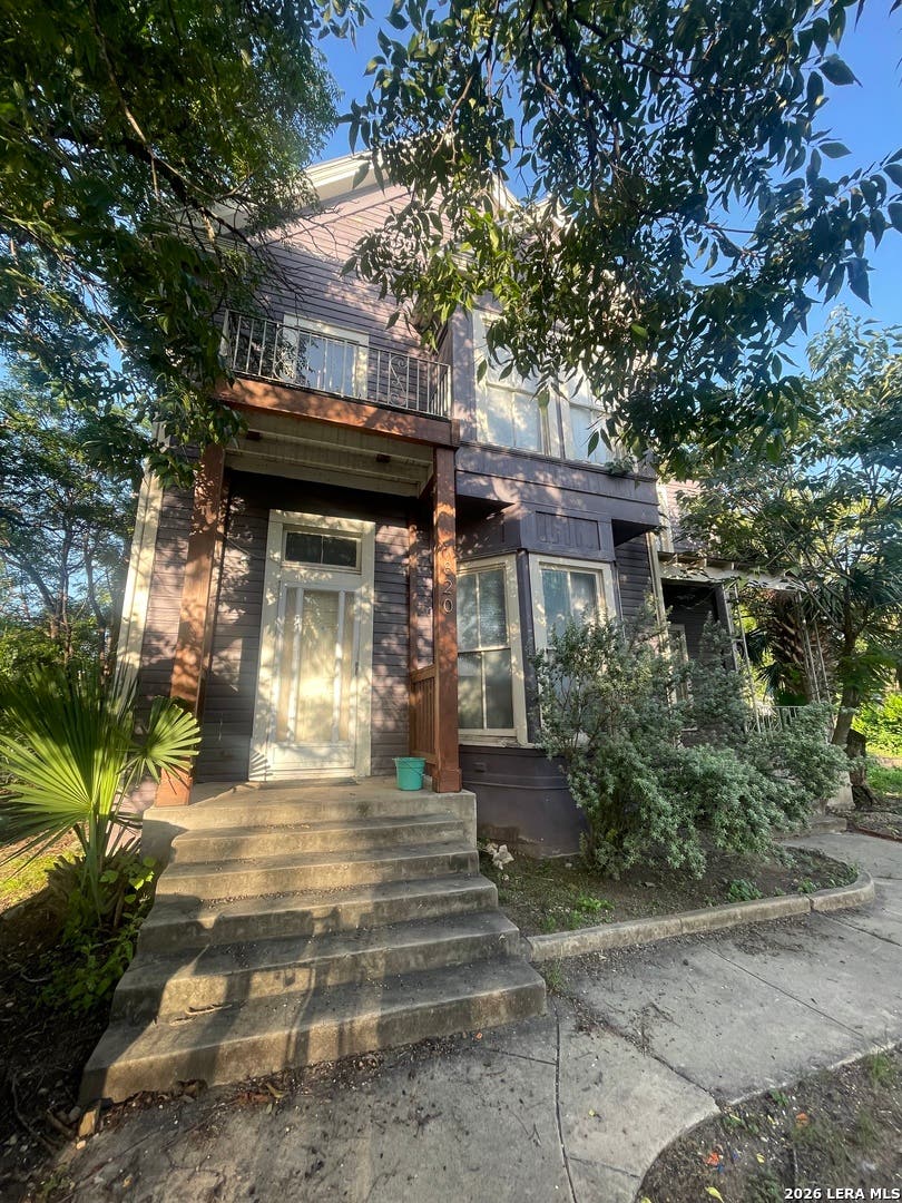 Photo of 1820 N Olive, San Antonio, TX 78208 (MLS # 2002174)