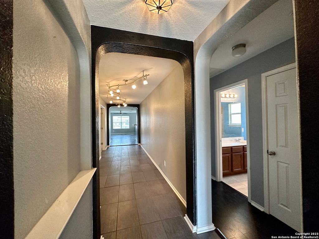 Photo of 11515 Valley Garden, San Antonio, TX 78245 (MLS # 1827300)