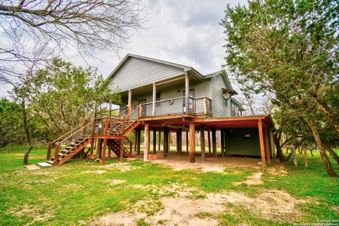 A home in Bandera