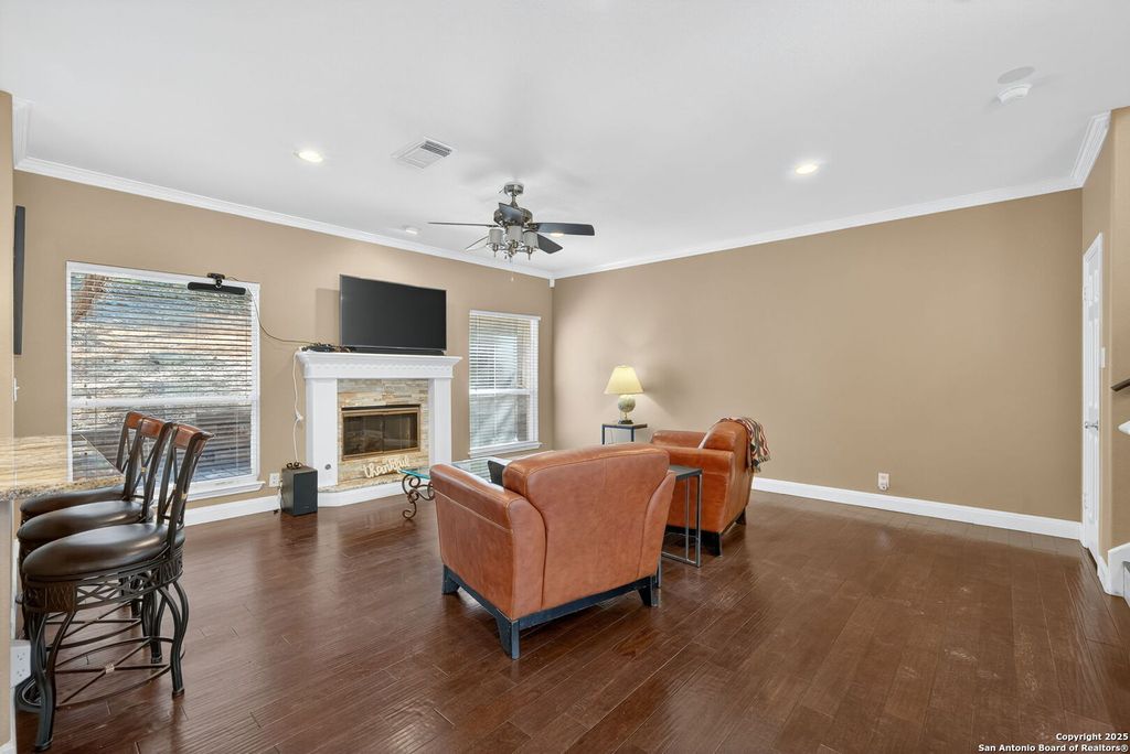 Photo of 6718 Grove Creek Dr, San Antonio, TX 78256 (MLS # 1916154)