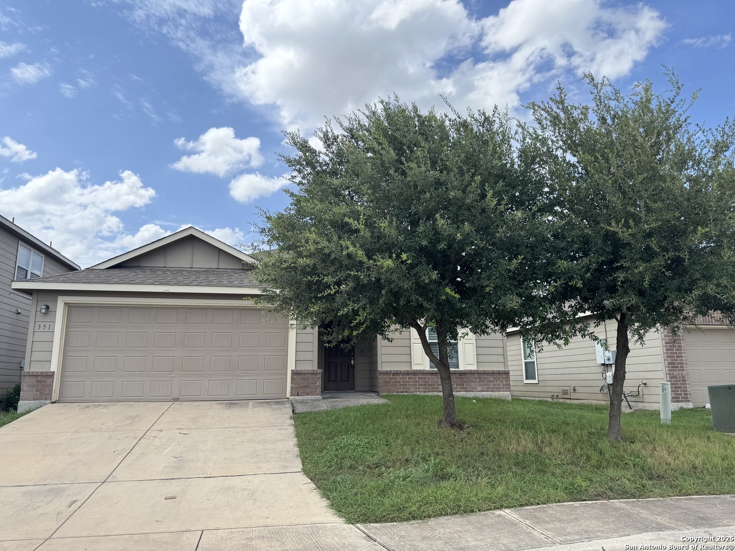 351 Rustic Willow