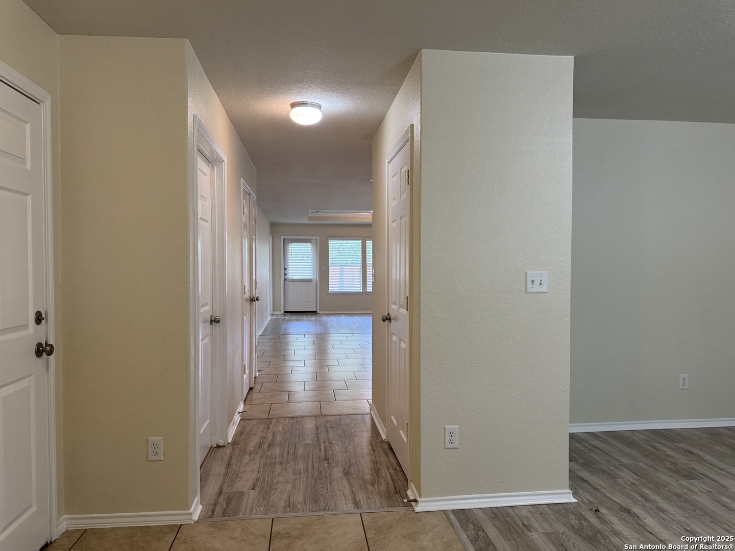 351 Rustic Willow