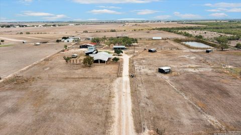 A home in Floresville