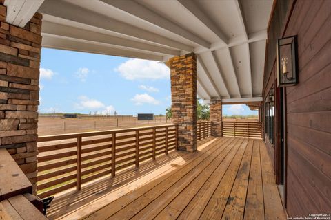 A home in Floresville