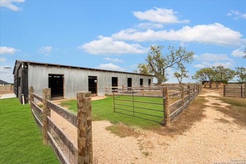 A home in Floresville