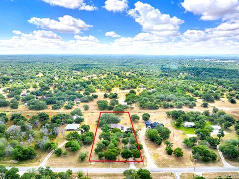 A home in Floresville