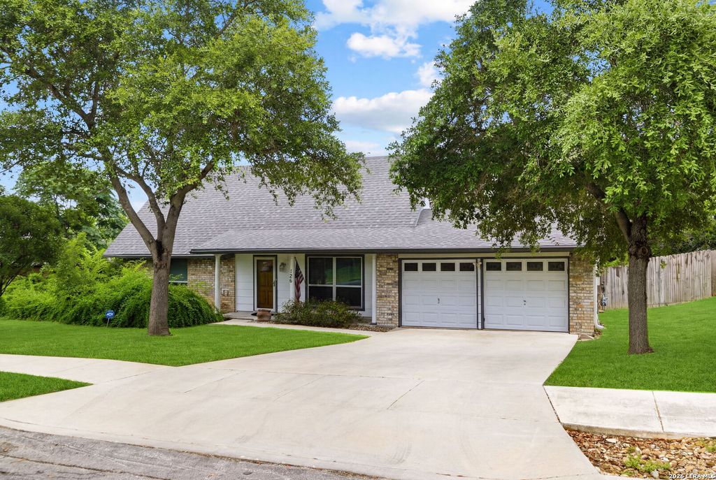 Photo of 126 HARROW DR, San Antonio, TX 78227 (MLS # 2000644)