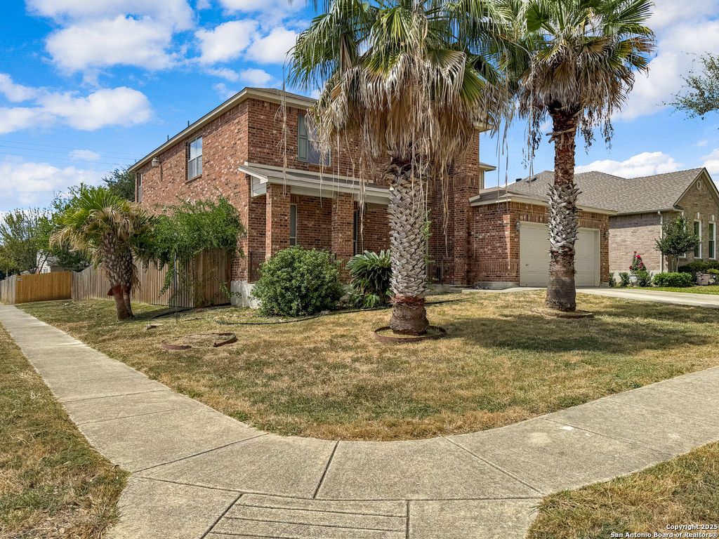 Photo of 145 SPRINGTREE GATE, Cibolo, TX 78108 (MLS # 1910286)