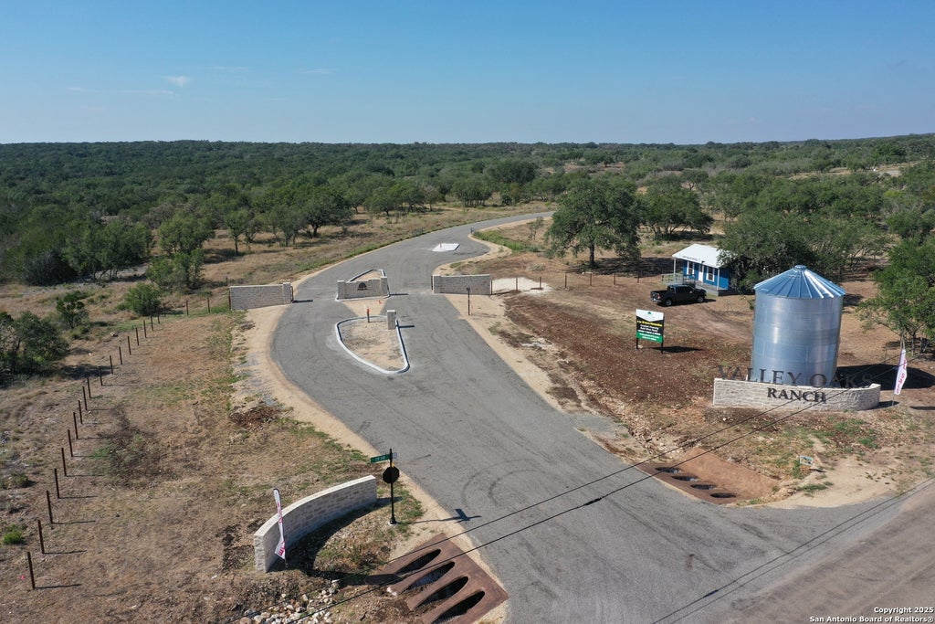 Photo of 721 Crescent, Hondo, TX 78861 (MLS # 1848529)