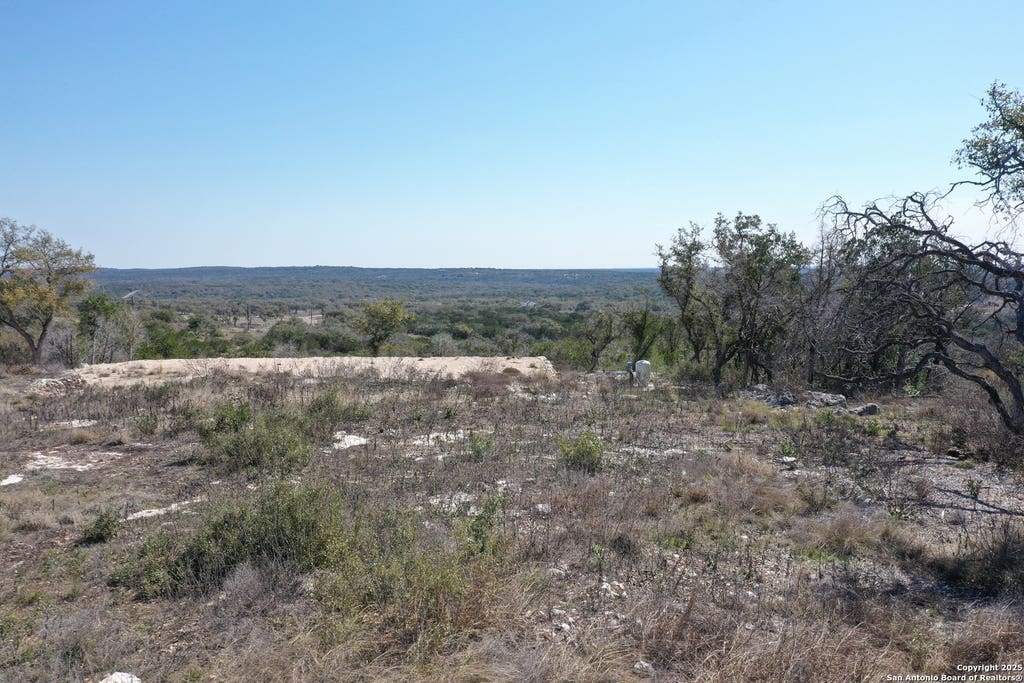 Photo of 721 Crescent, Hondo, TX 78861 (MLS # 1848529)
