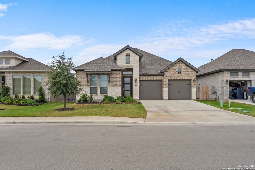 Photo of 3136 Coral, Seguin, TX 78155 (MLS # 1925466)