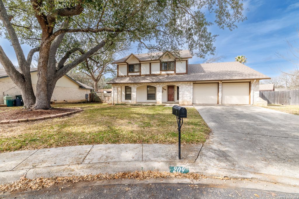 Photo of 209 Coventry Ln., Seguin, TX 78155 (MLS # 1942653)