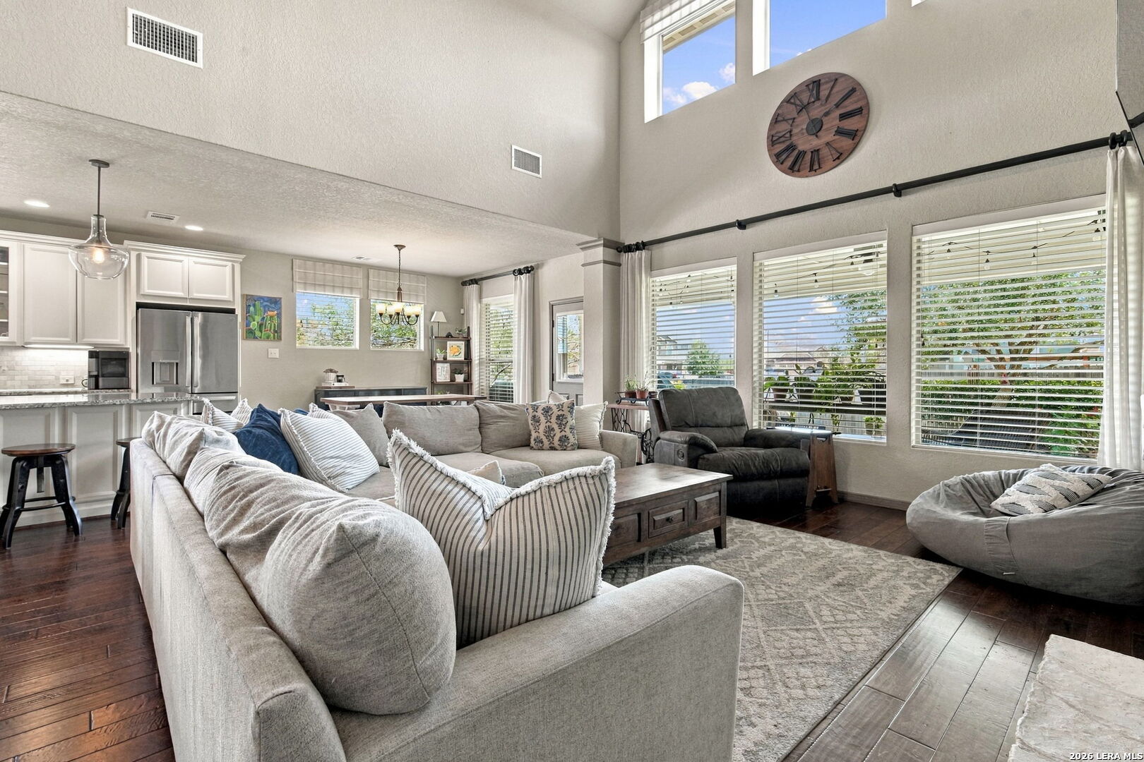 607 RIDGE PARK DR
