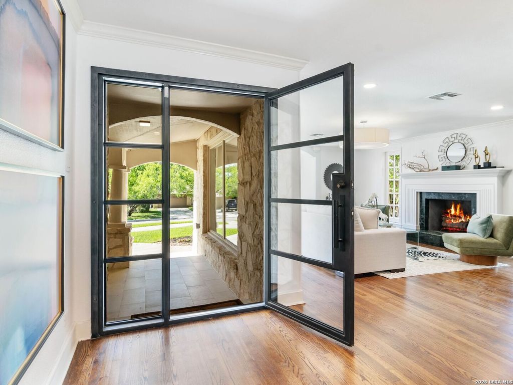 Photo of 1109 Wiltshire Ave, Terrell Hills, TX 78209 (MLS # 1946306)