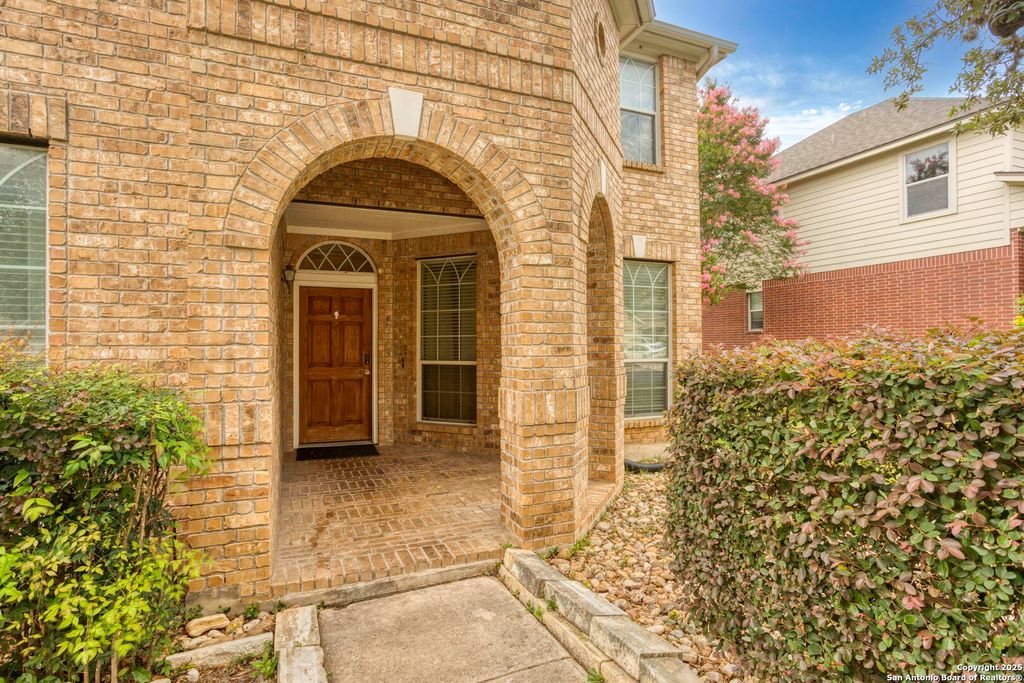 Photo of 819 Steubing Oaks, San Antonio, TX 78258 (MLS # 1914507)