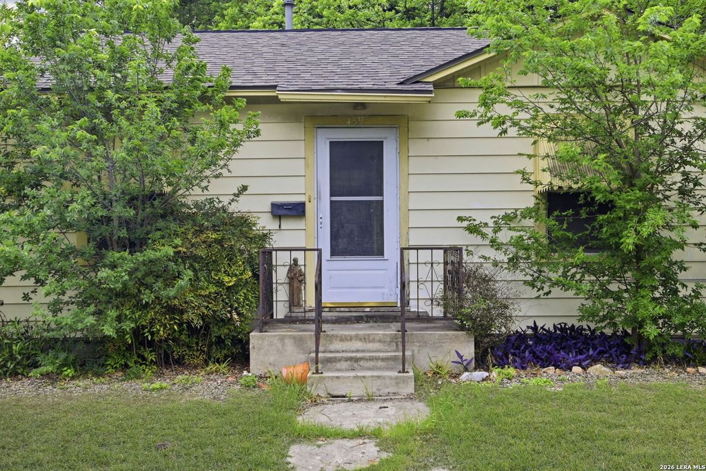 Photo of 439 Hearne Ave, San Antonio, TX 78225 (MLS # 1963231)