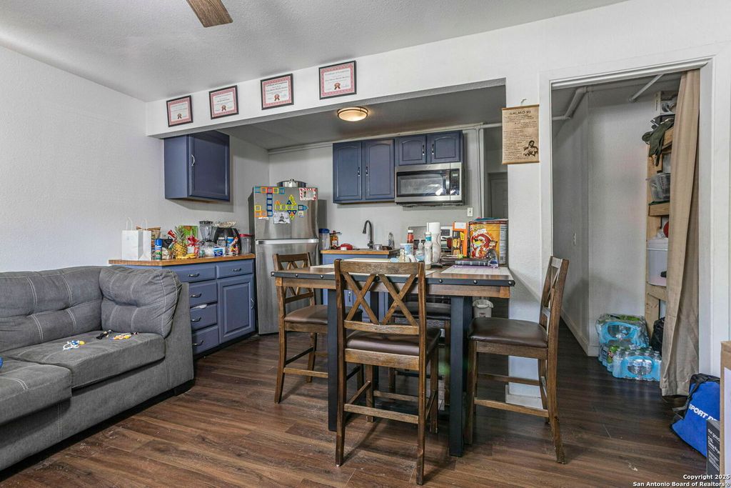 Photo of 435 Gould, San Antonio, TX 78207 (MLS # 1875088)