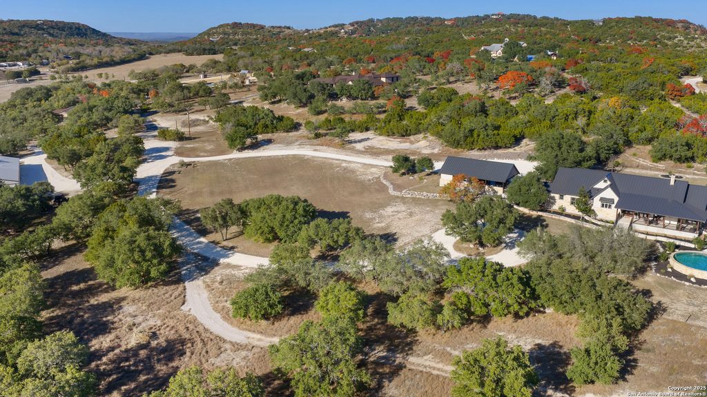 Photo of 115 Spanish Pass, Boerne, TX 78006 (MLS # 1931220)
