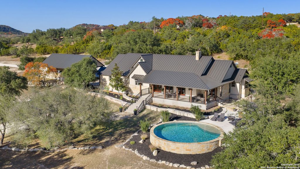 Photo of 115 Spanish Pass, Boerne, TX 78006 (MLS # 1931220)