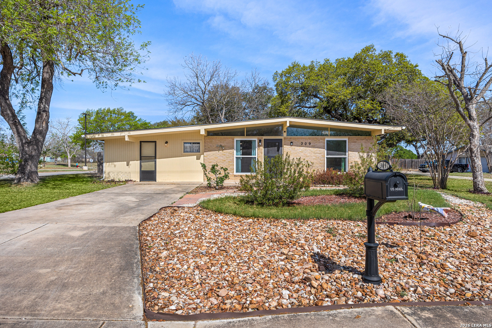 Search 309 North Blvd