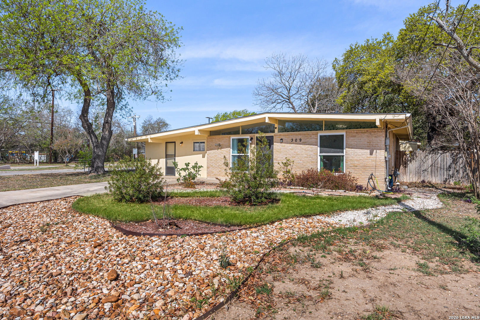 Search 309 North Blvd