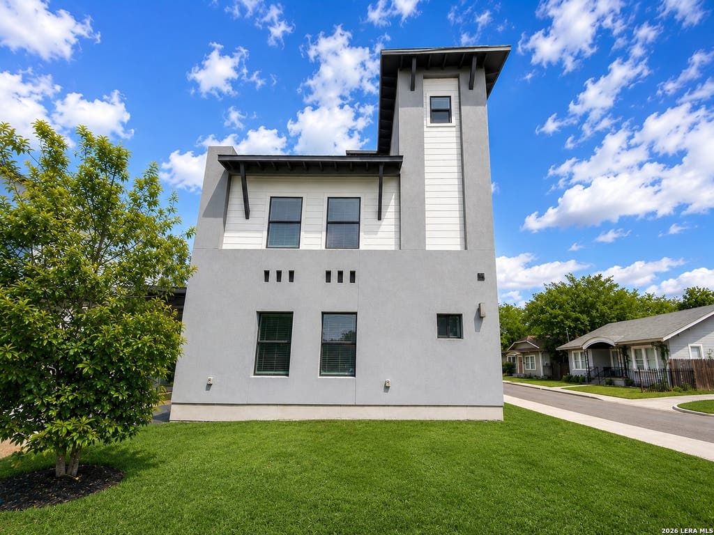 Photo of 918 S Olive UNIT 102, San Antonio, TX 78210 (MLS # 2005781)