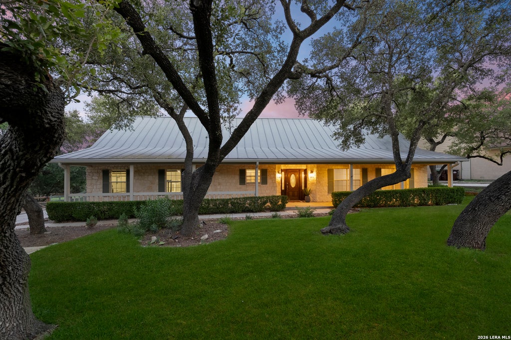 Photo of 624 HIGH COUNTRY RDG, San Antonio, TX 78260 (MLS # 2003807)