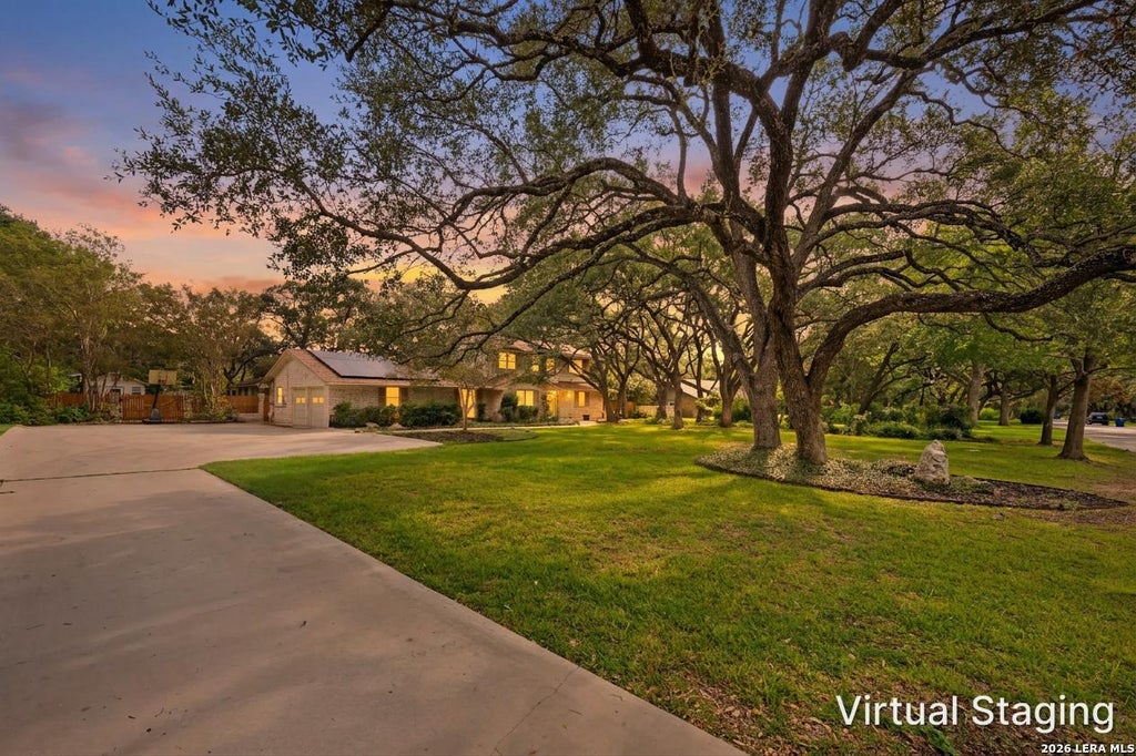 Photo of 131 TURKEY CREEK RD, Shavano Park, TX 78231 (MLS # 2012267)