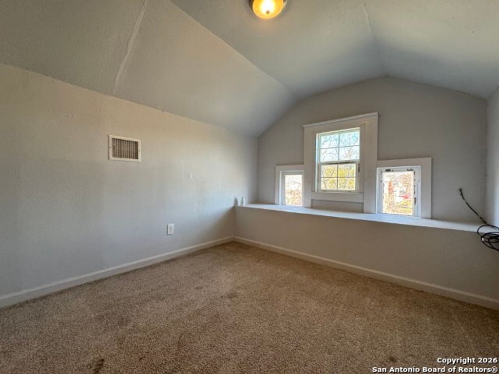 Photo of 923. Saint Anthony, San Antonio, TX 78210 (MLS # 1932923)