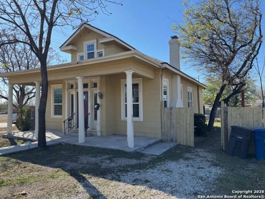 Photo of 923. Saint Anthony, San Antonio, TX 78210 (MLS # 1932923)