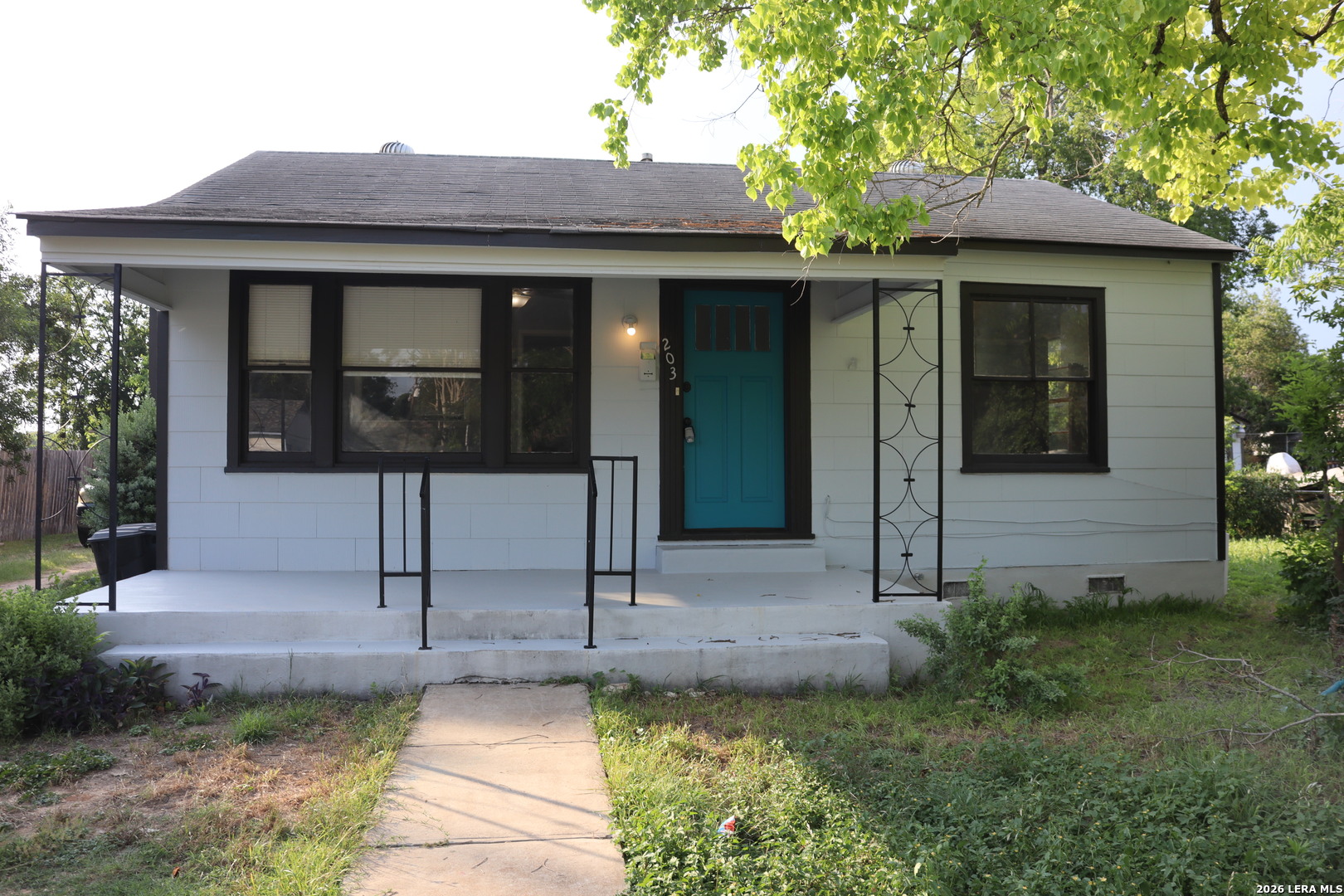Photo 1 of 18 — 203 Brooks, Schertz, TX 78154