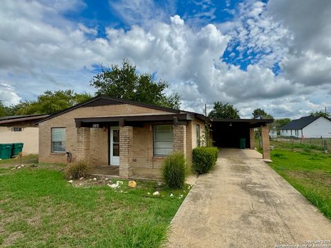 A home in Jourdanton