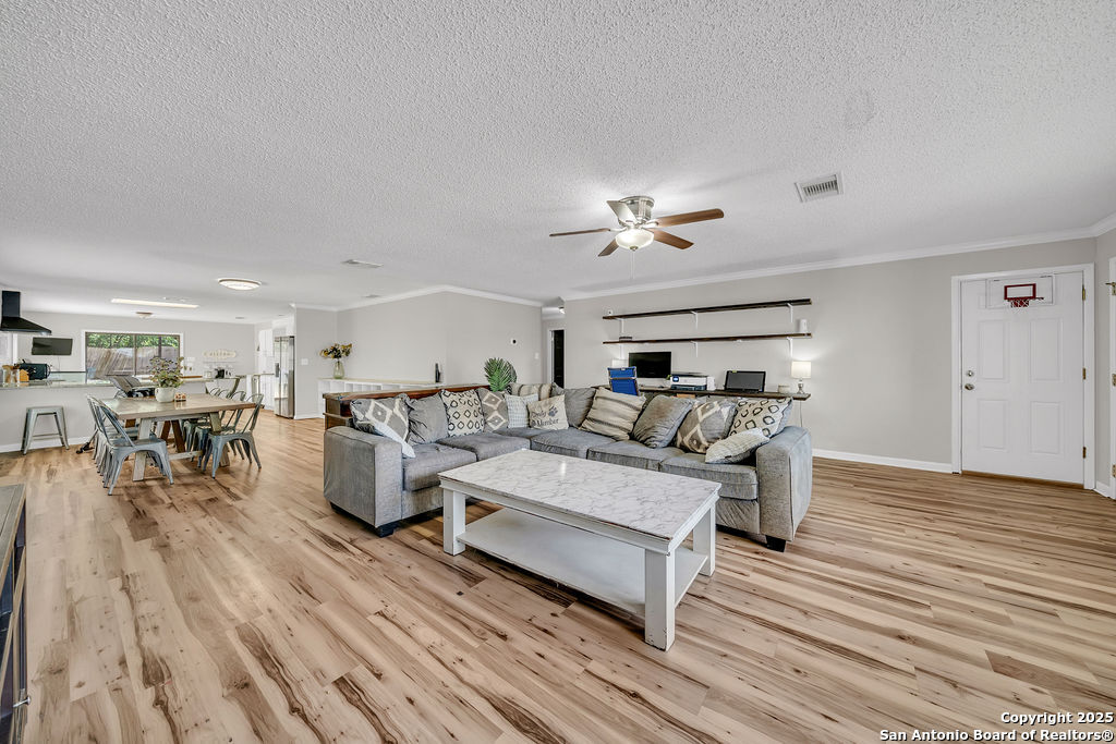 4566 Sherwood Way