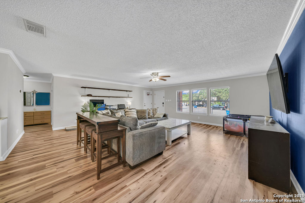 4566 Sherwood Way