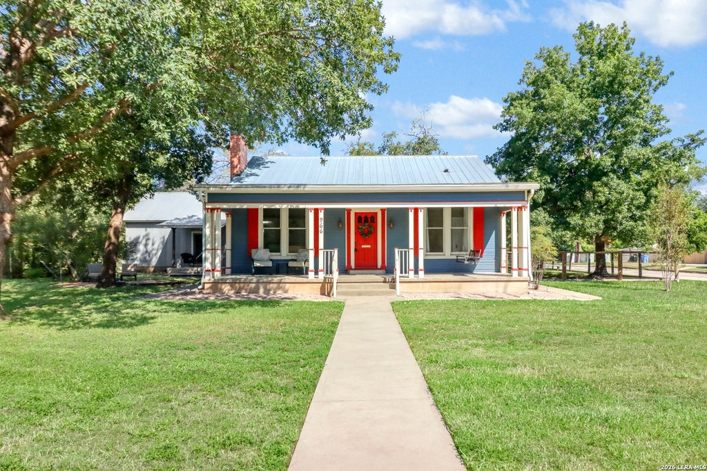 Photo of 966 Bismark, Seguin, TX 78155 (MLS # 2023630)